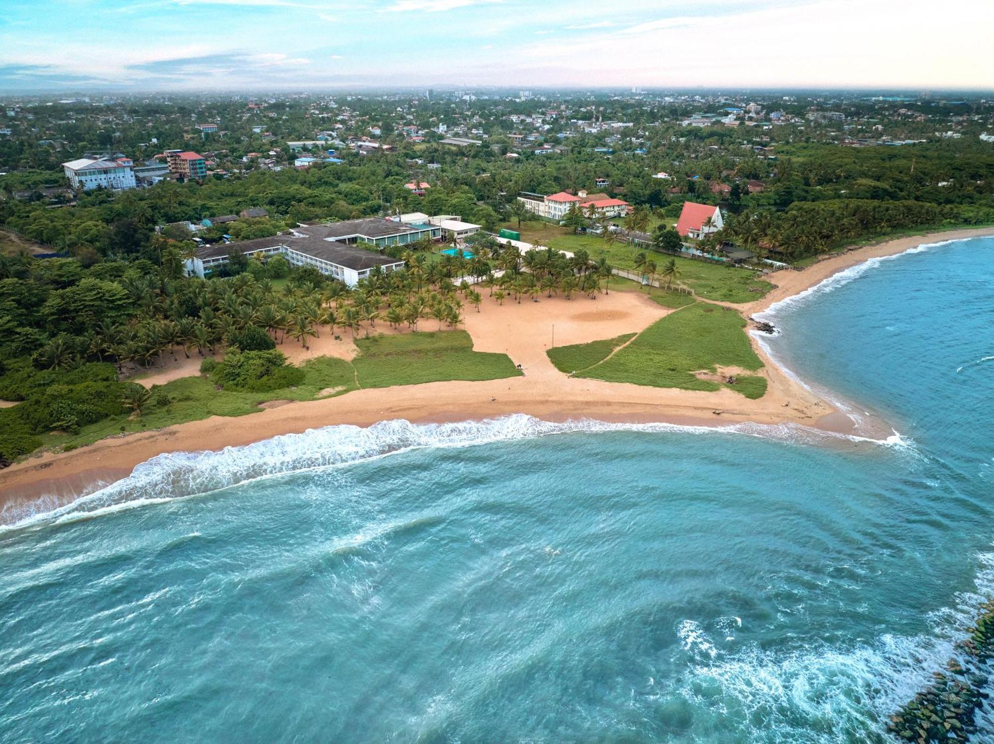 Hotel Pegasus Reef - A In Colombo